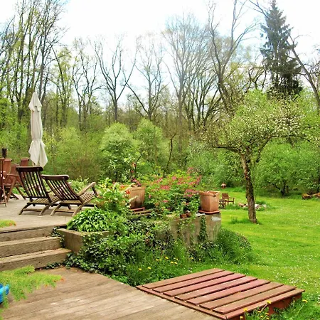 Altes Forsthaus Διαμέρισμα Garzau-Garzin