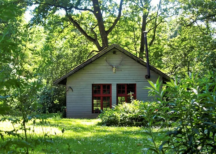 Altes Forsthaus Garzau-Garzin